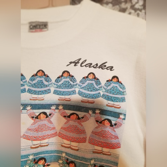 Onieta super heavy weight  pre shrunk  100% cotton  Large white Tshirt ALASKA - Picture 2 of 3